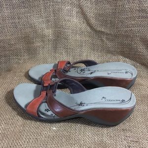 Merrell Dewberry Brown Leather Wedge Sandal Vibram
